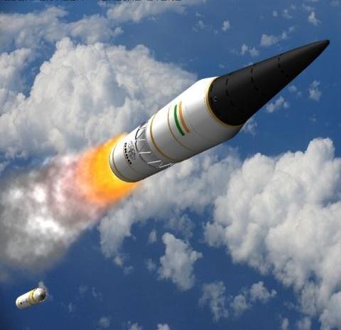 Ấn Độ vừa phóng thử thành công tên lửa đạn đạo xuyên lục địa Agni-5.